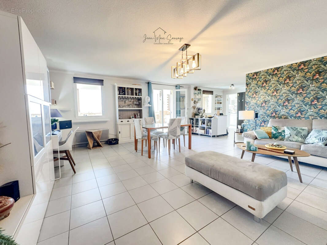 Appartement à FREJUS