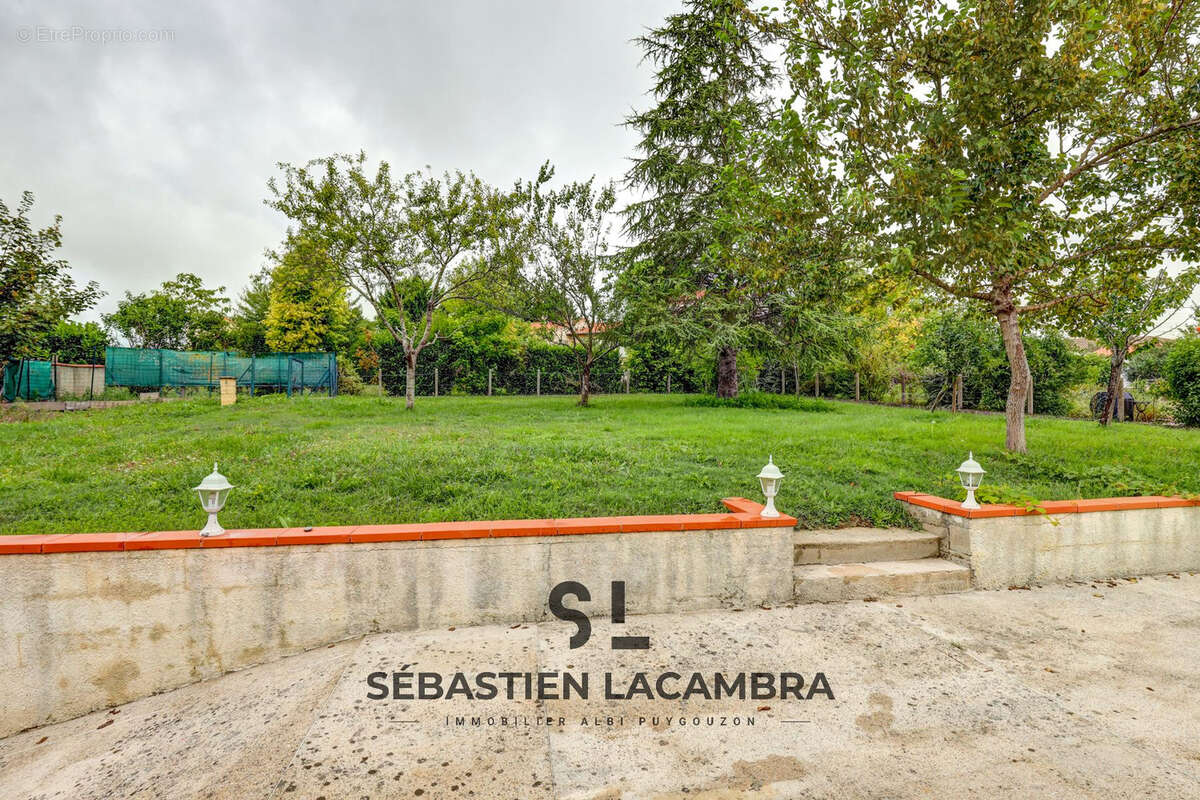 Maison à LASGRAISSES