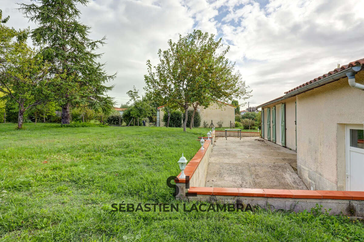 Maison à LASGRAISSES