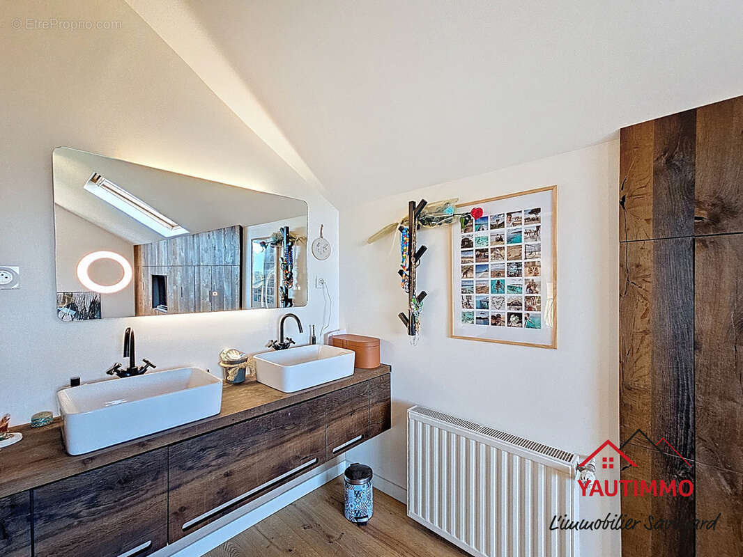 Maison à CRANVES-SALES