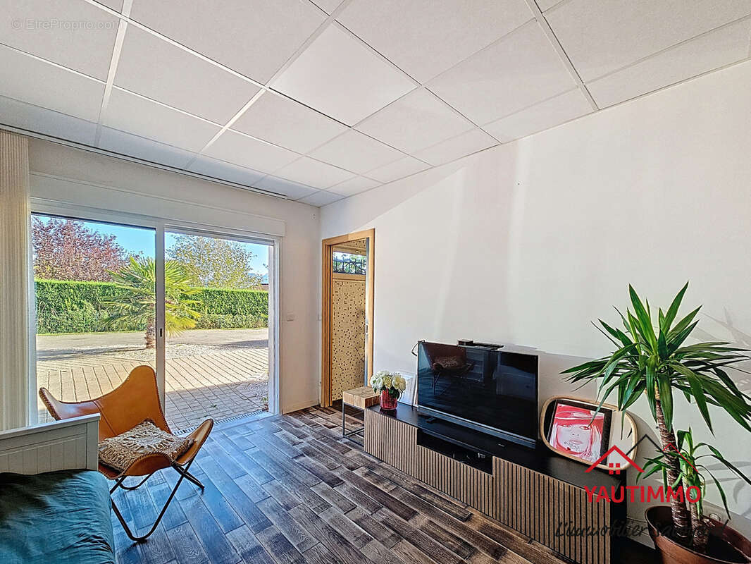 Maison à CRANVES-SALES