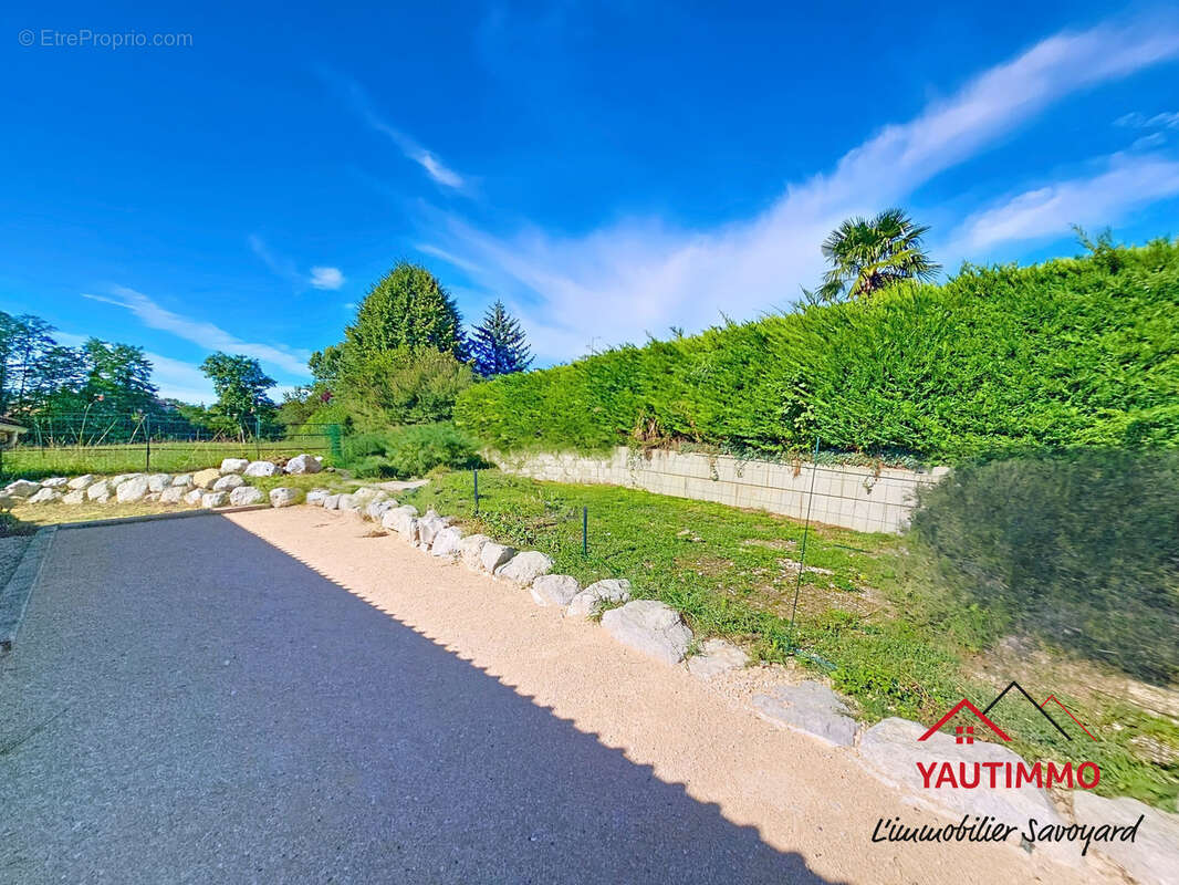 Maison à CRANVES-SALES