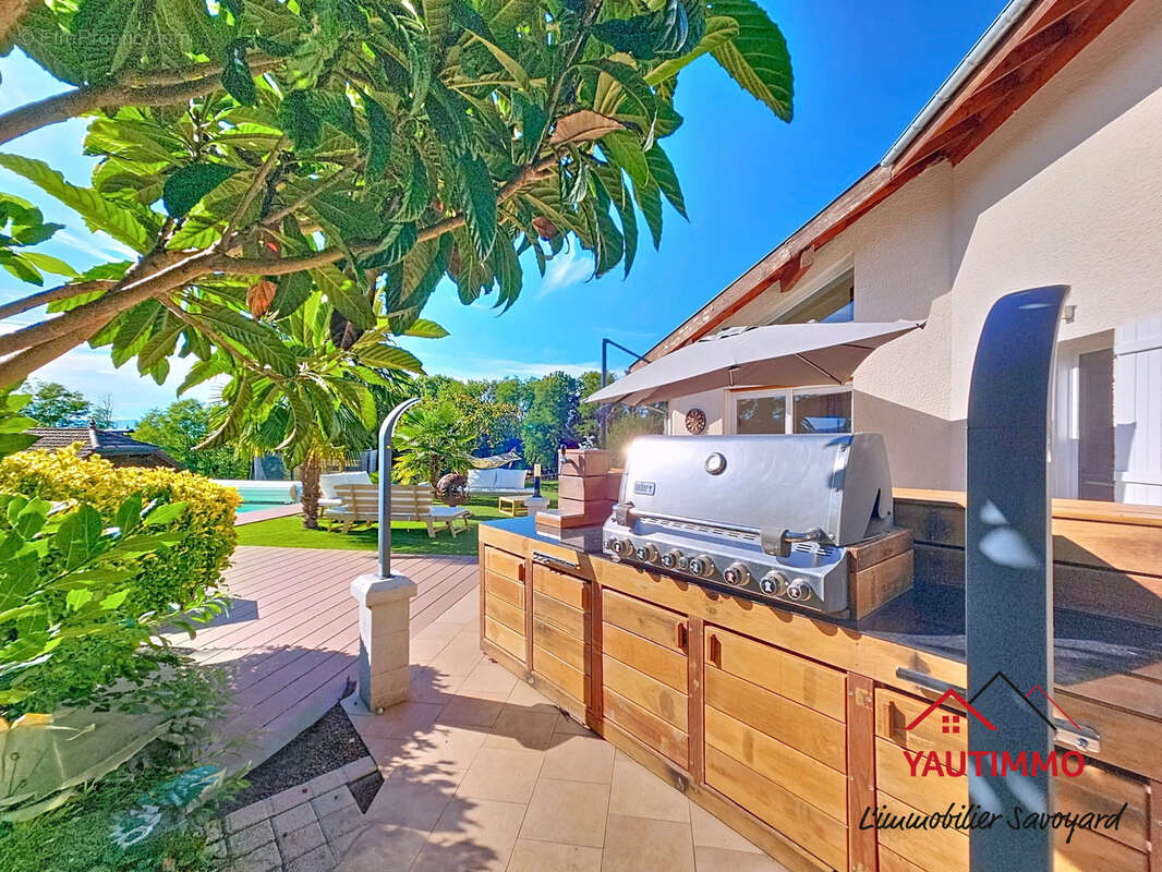 Maison à CRANVES-SALES