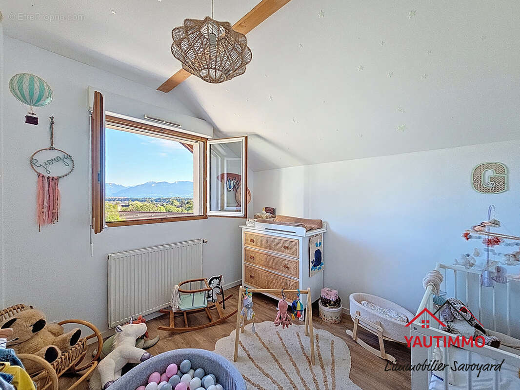 Maison à CRANVES-SALES