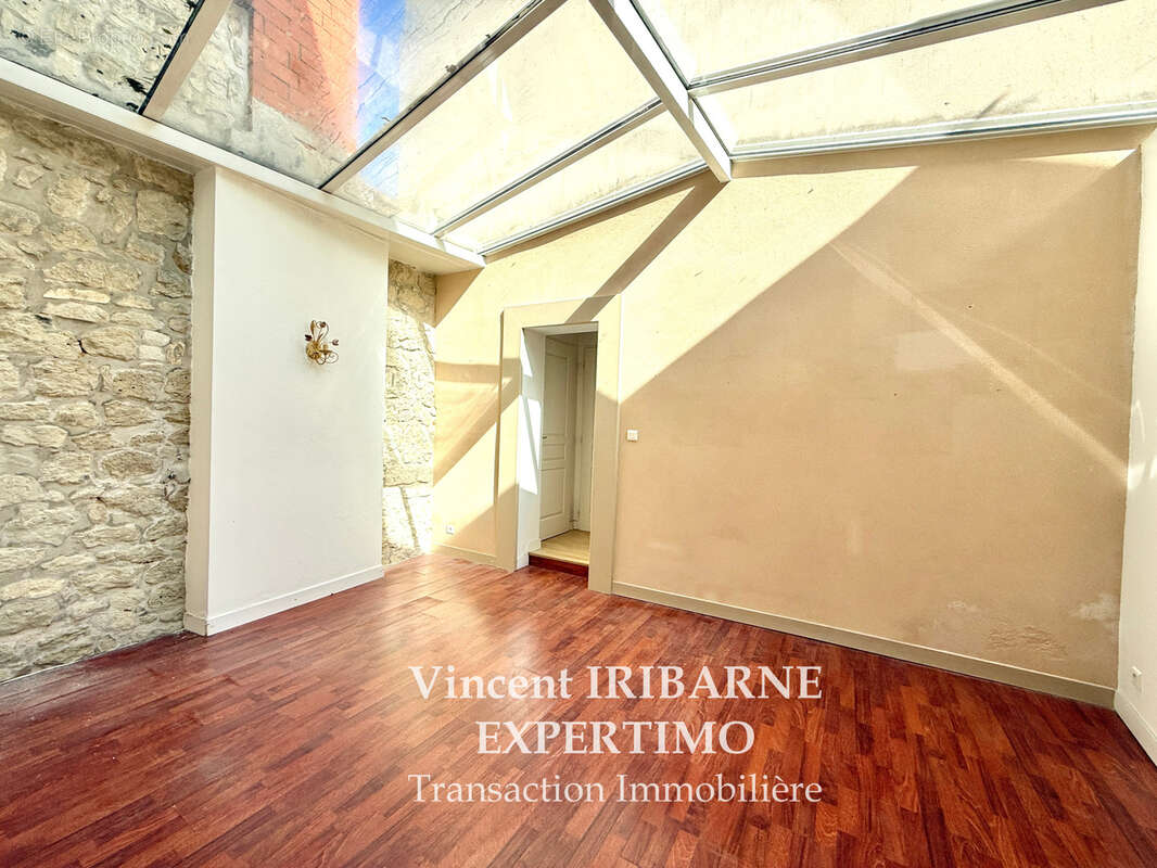 Appartement à SAINTES