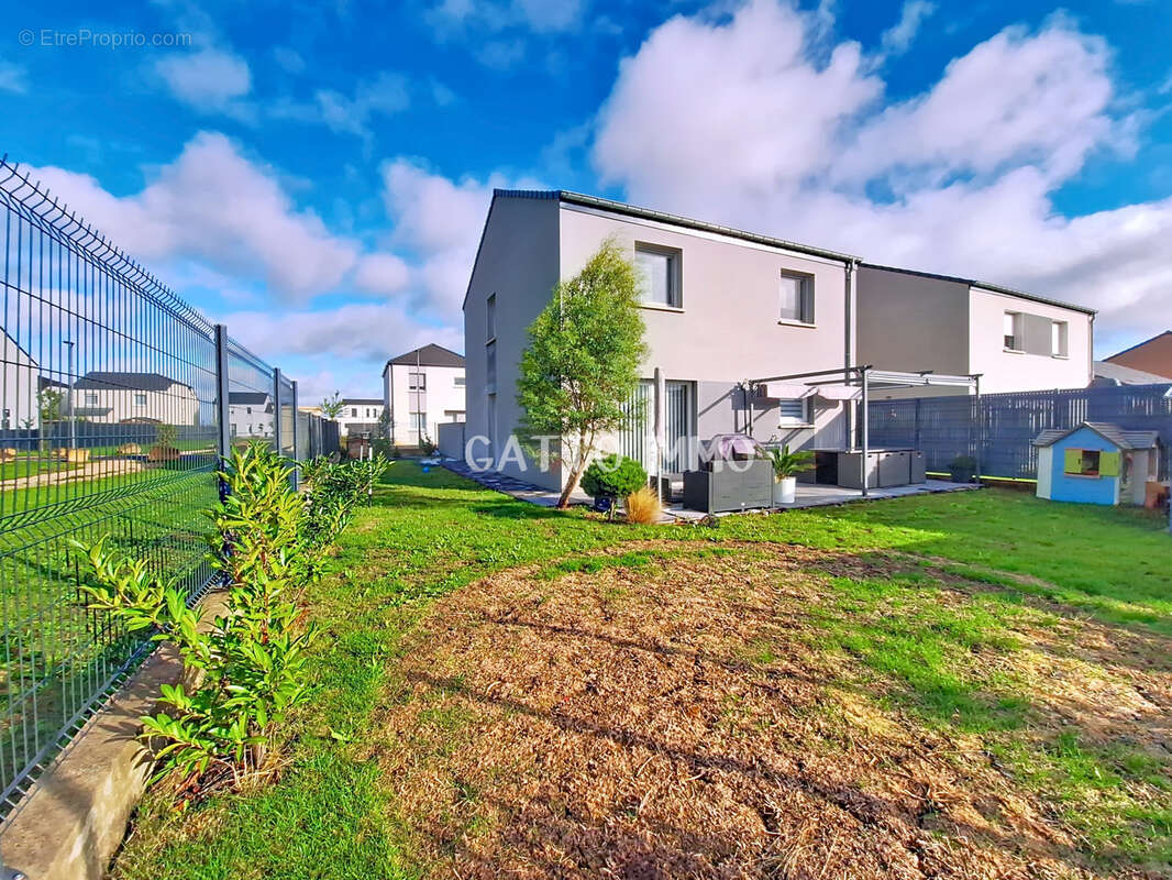 Maison à POURNOY-LA-GRASSE