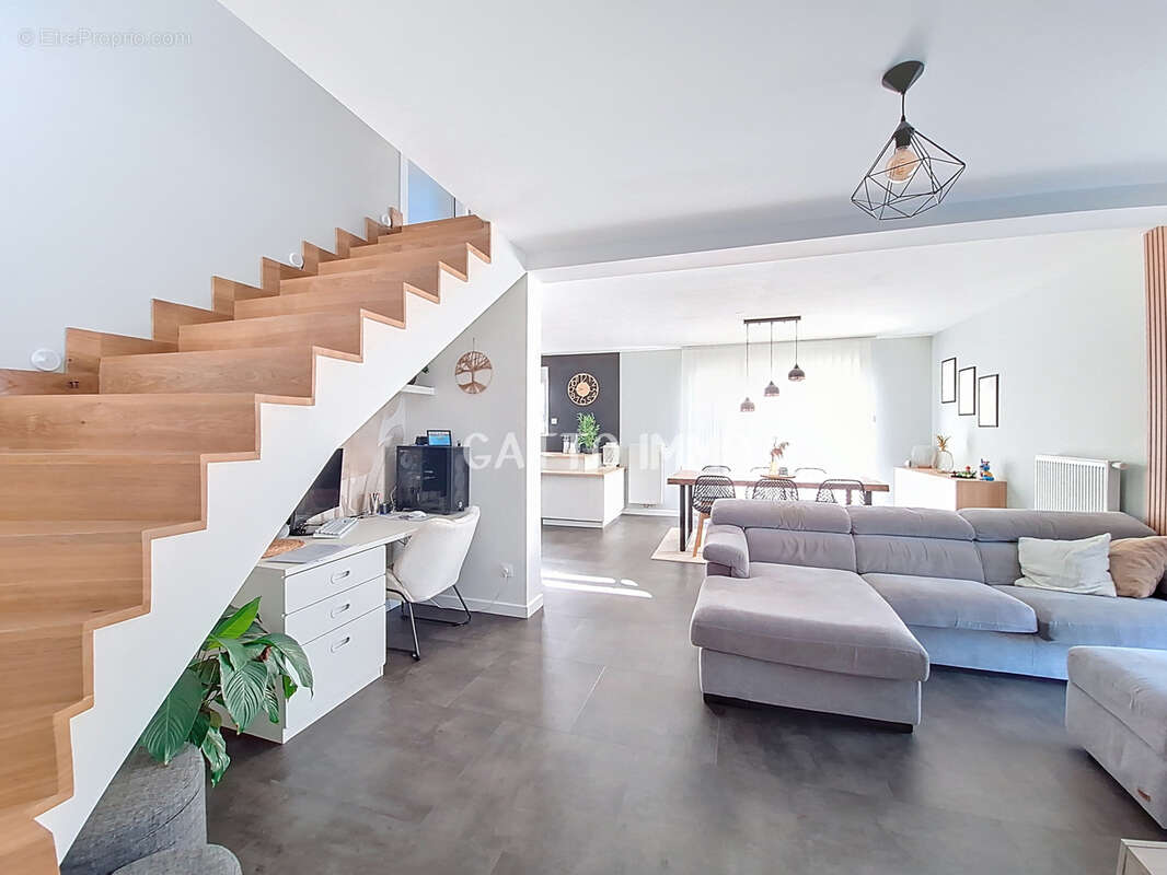 Maison à POURNOY-LA-GRASSE