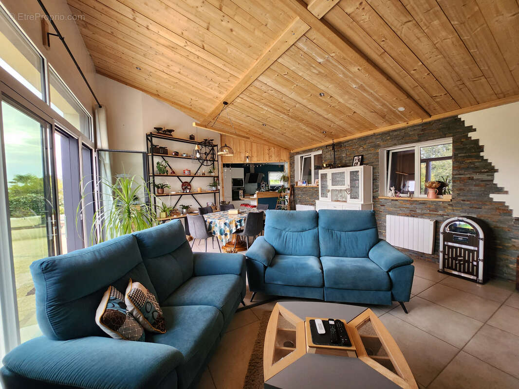 Maison à SAINT-AUBIN-LA-PLAINE