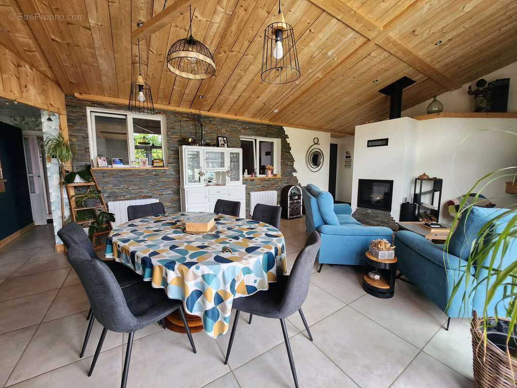 Maison à SAINT-AUBIN-LA-PLAINE