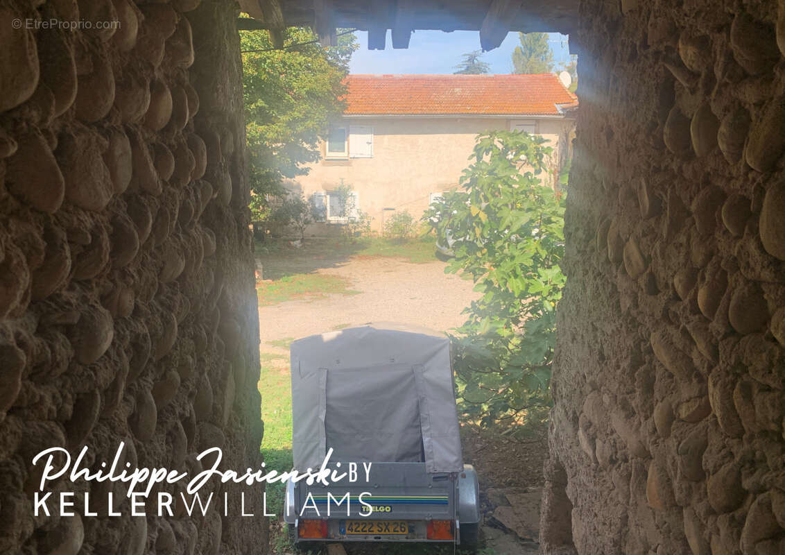 Maison à SAINT-MARCEL-LES-VALENCE