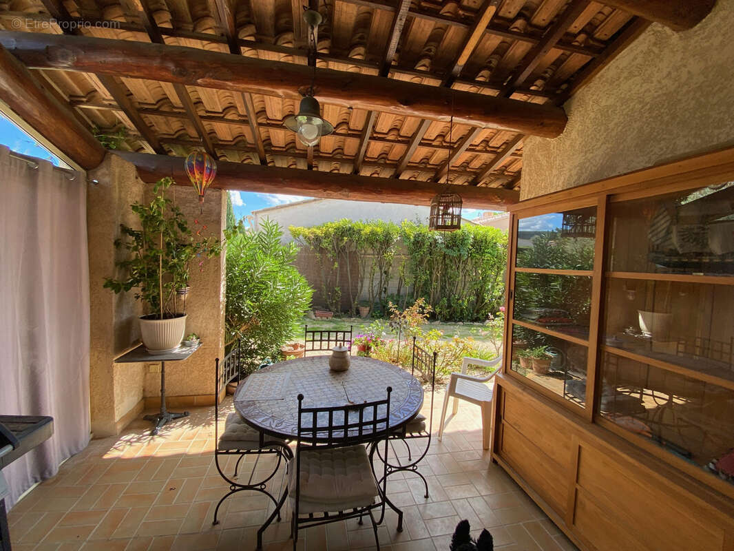 Maison à PERNES-LES-FONTAINES