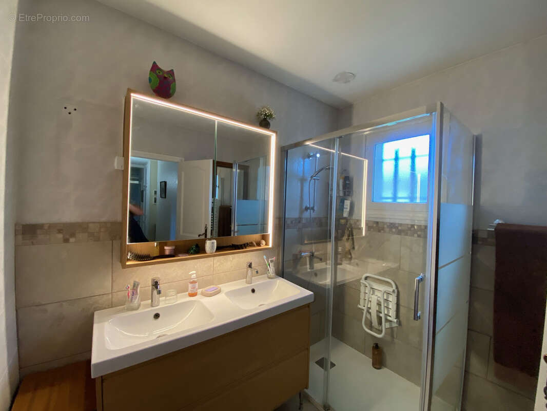 Maison à PERNES-LES-FONTAINES