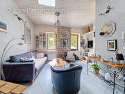 Appartement à GREZIEU-LA-VARENNE