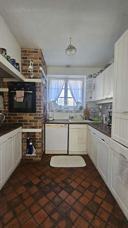 Maison à SAINT-JACUT-DU-MENE