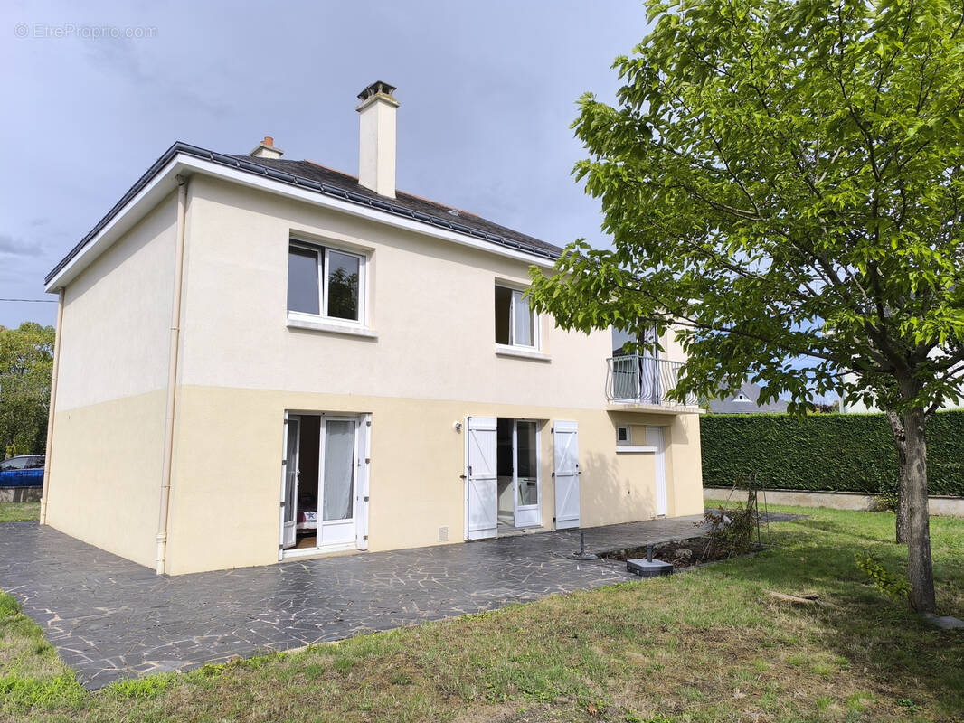 Maison à LES PONTS-DE-CE