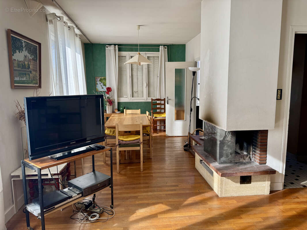 Maison à SAINT-ANDRE-LES-VERGERS