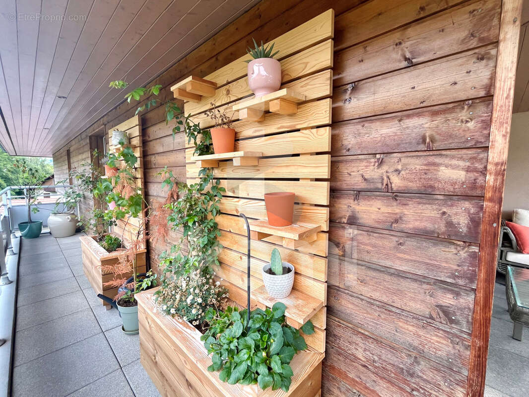 Appartement à ALLONZIER-LA-CAILLE