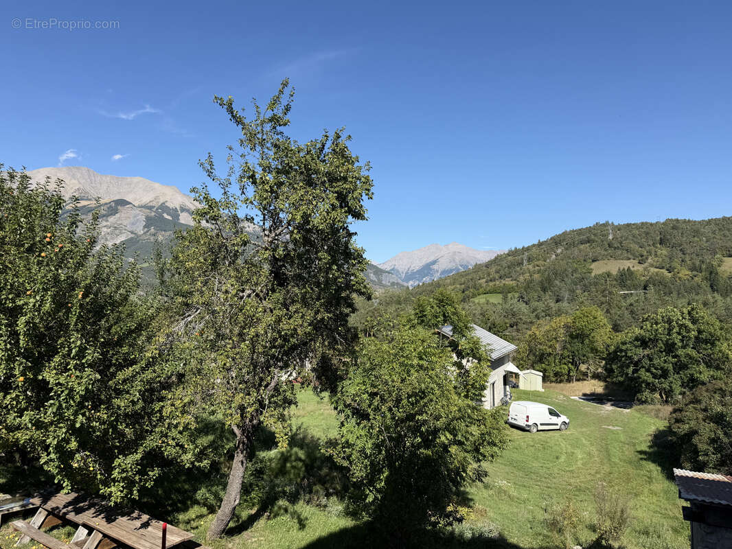 Maison à UVERNET-FOURS