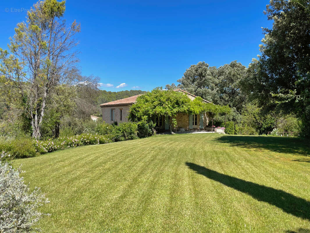 Maison à LORGUES