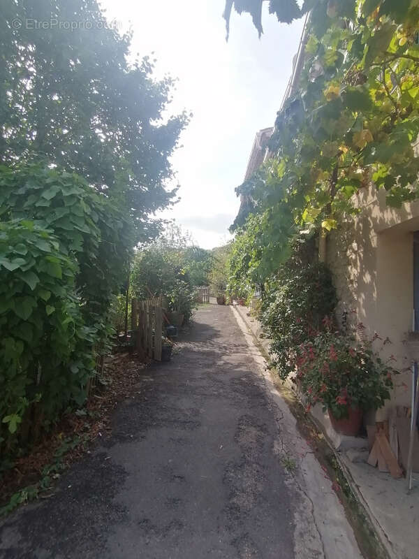 Maison à VILLAR-EN-VAL