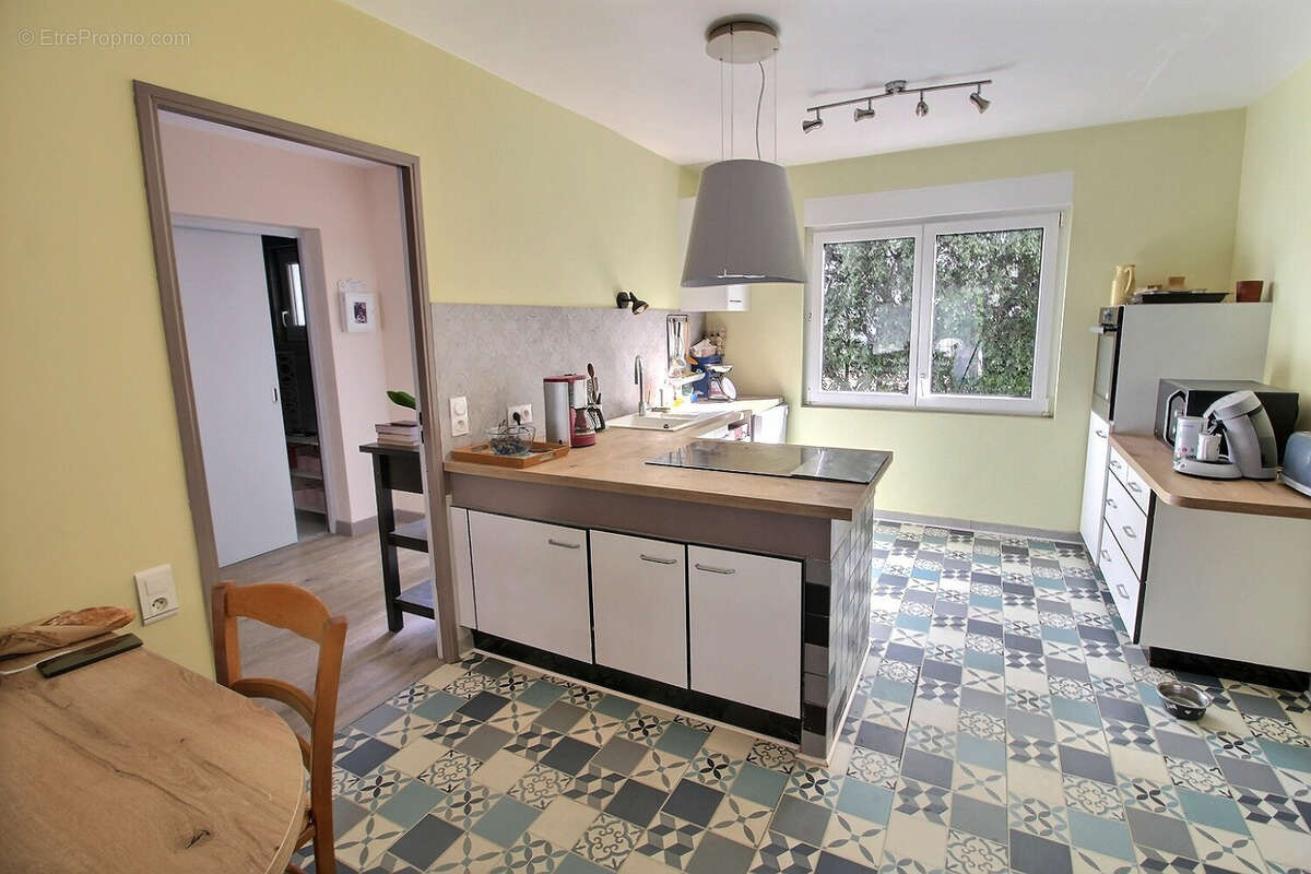 Maison à COMBAILLAUX