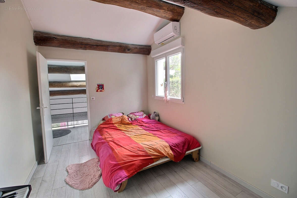 Maison à COMBAILLAUX