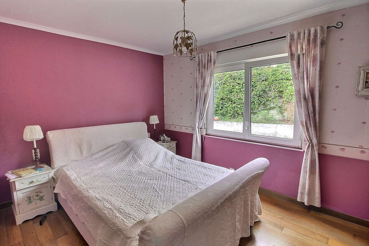 Maison à COMBAILLAUX