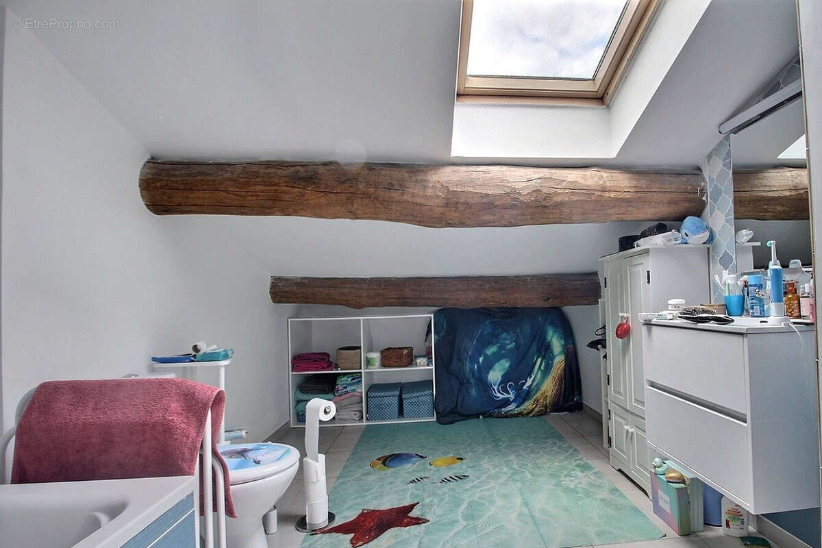 Maison à COMBAILLAUX