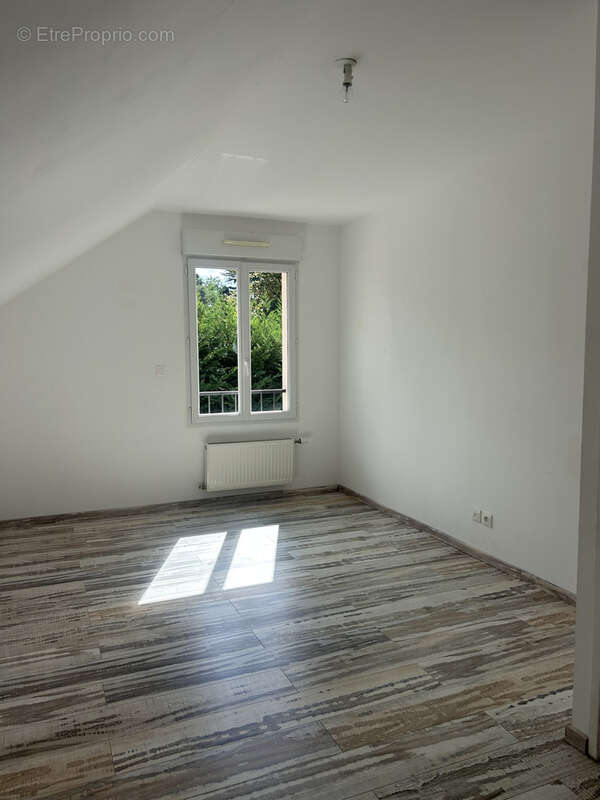 Maison à L&#039;ETANG-LA-VILLE