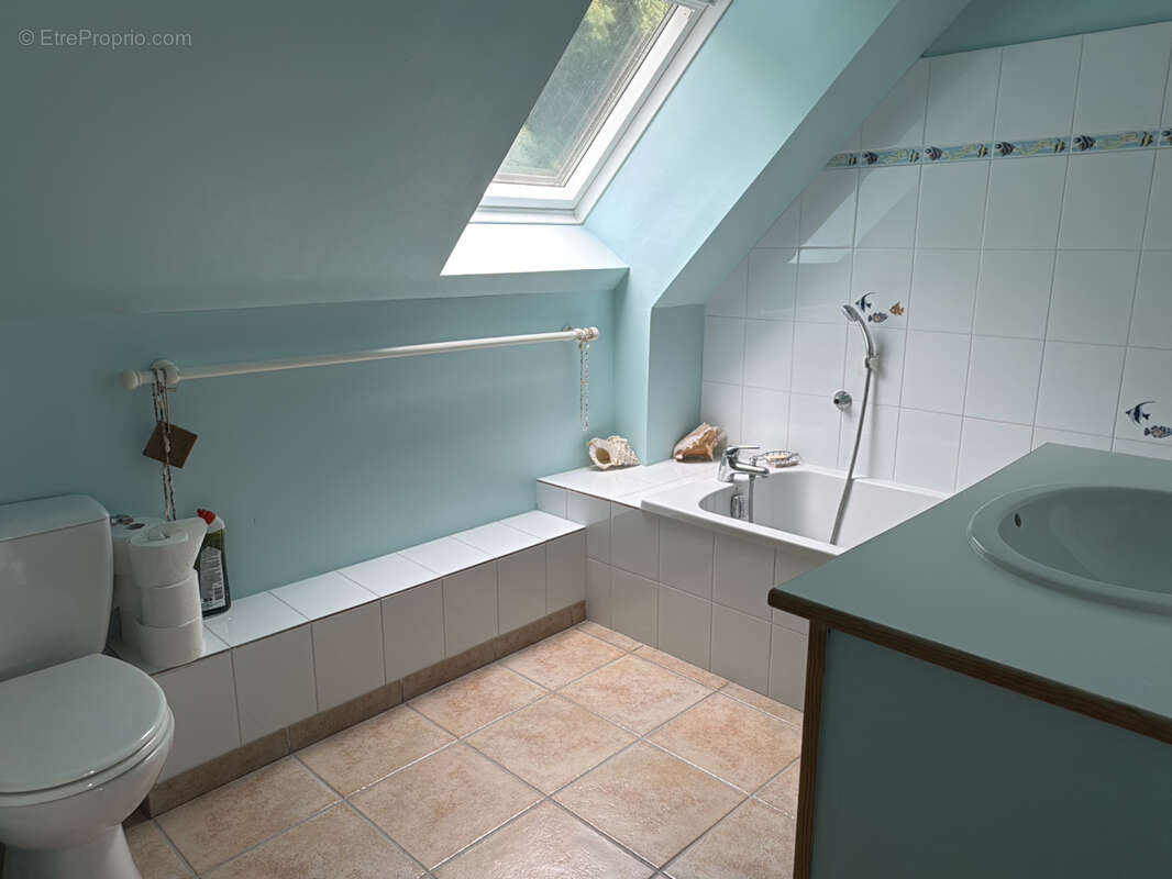 Maison à DONVILLE-LES-BAINS