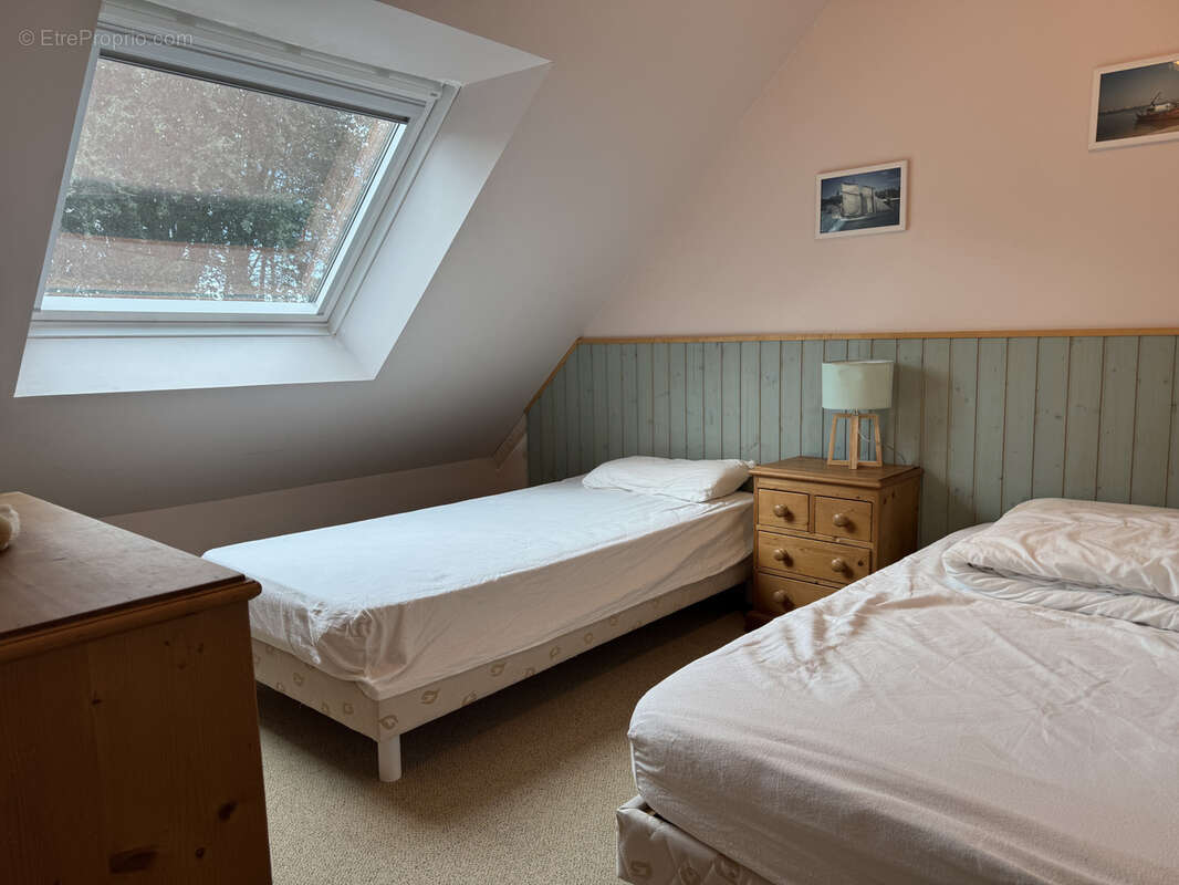 Maison à DONVILLE-LES-BAINS