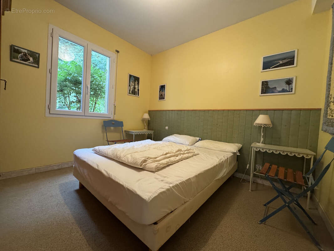 Maison à DONVILLE-LES-BAINS