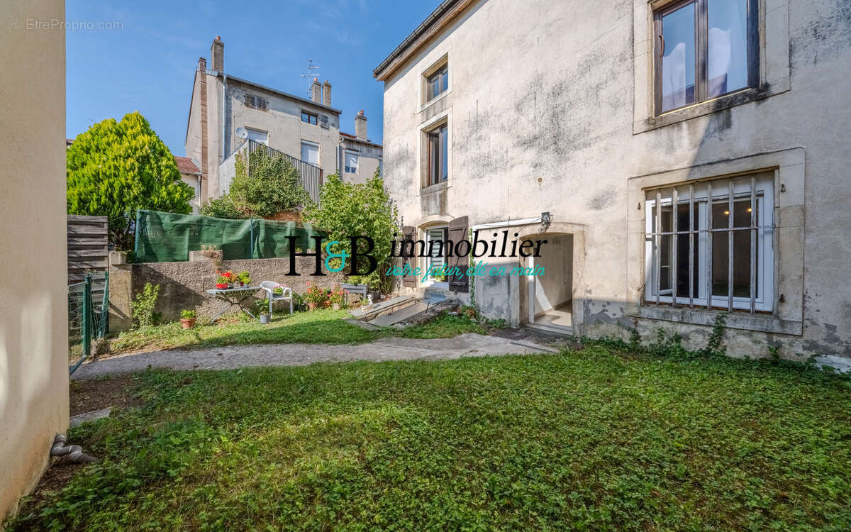 Appartement à CHAMPIGNEULLES