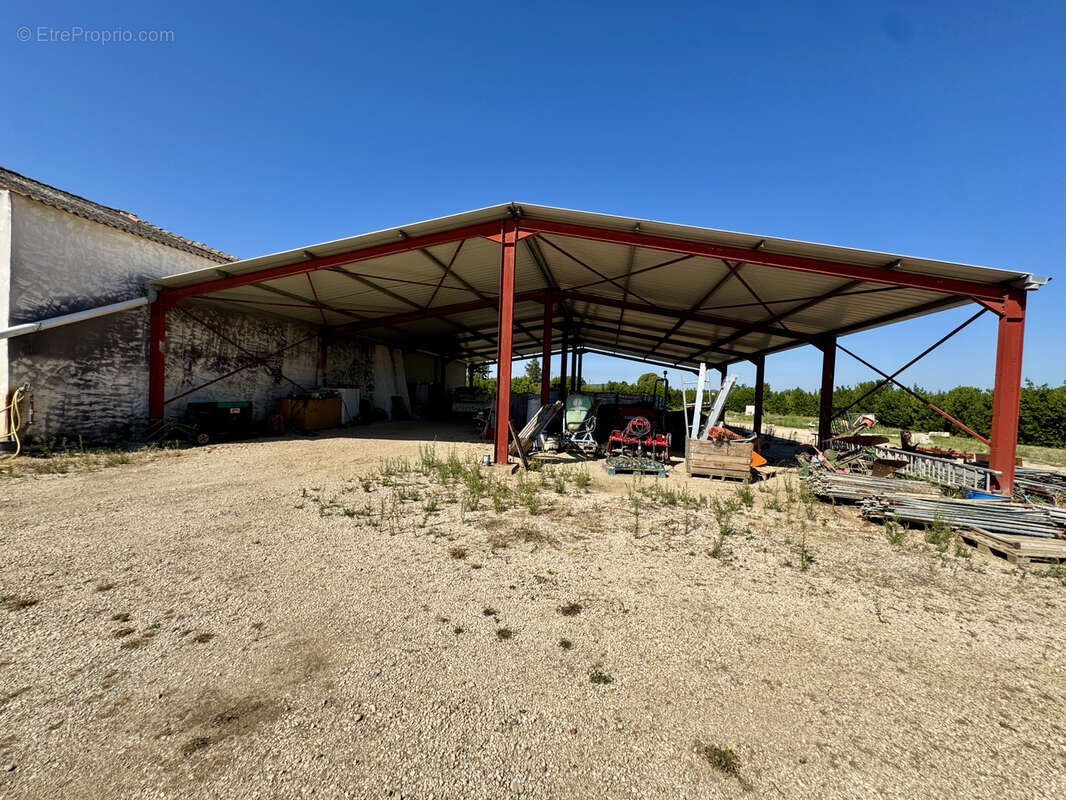 Maison à SAINTE-CECILE-LES-VIGNES