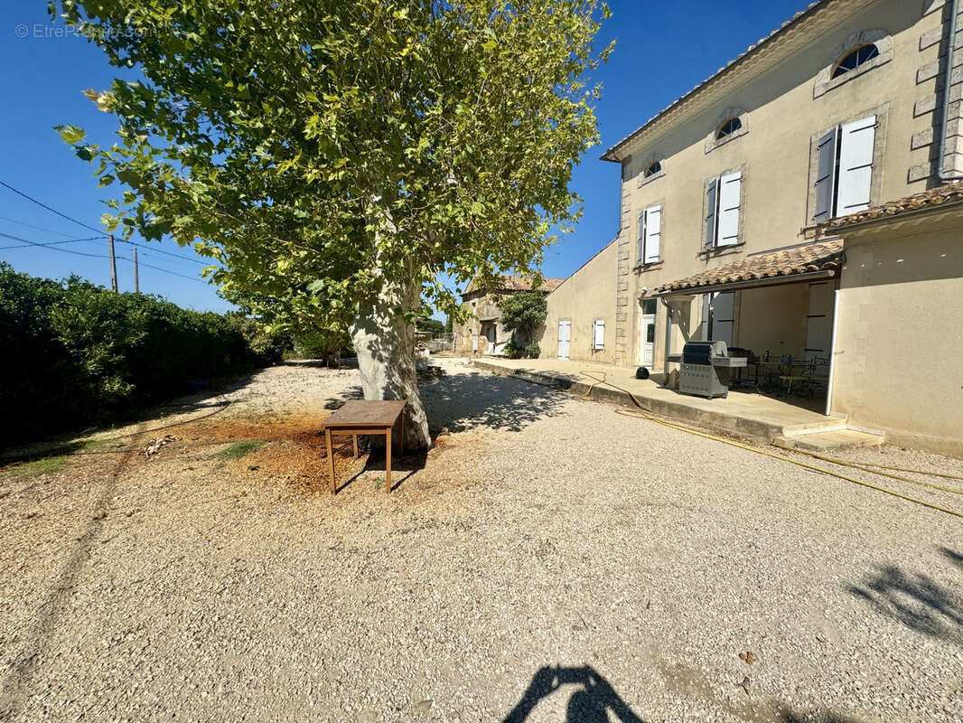Maison à SAINTE-CECILE-LES-VIGNES
