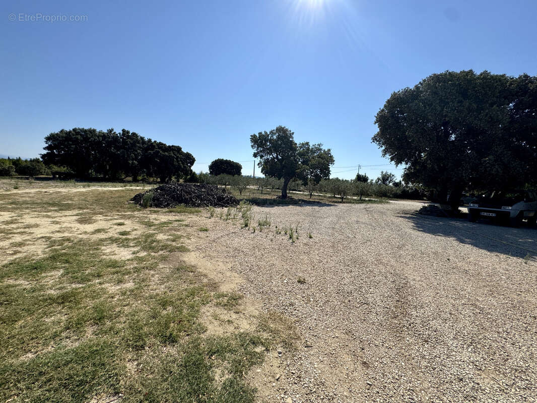 Maison à SAINTE-CECILE-LES-VIGNES