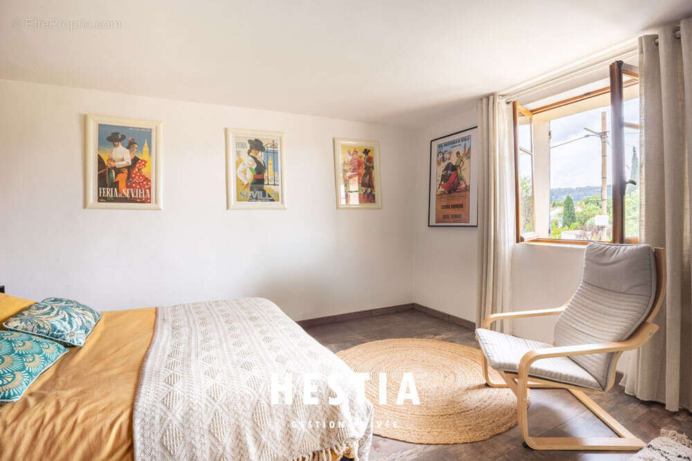 Appartement à MARSEILLE-12E