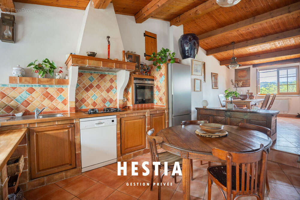 Appartement à MARSEILLE-12E