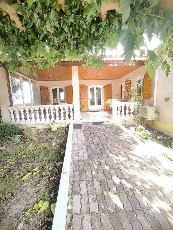 Maison à BELVEZE-DU-RAZES