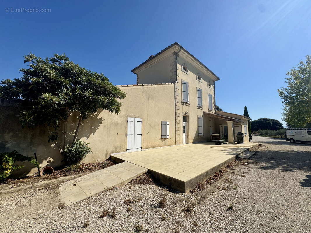 Maison à SAINTE-CECILE-LES-VIGNES