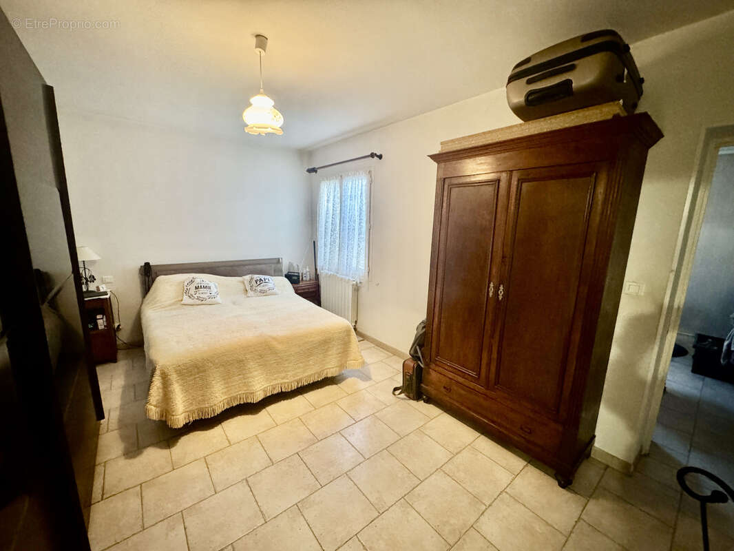 Maison à SAINTE-CECILE-LES-VIGNES