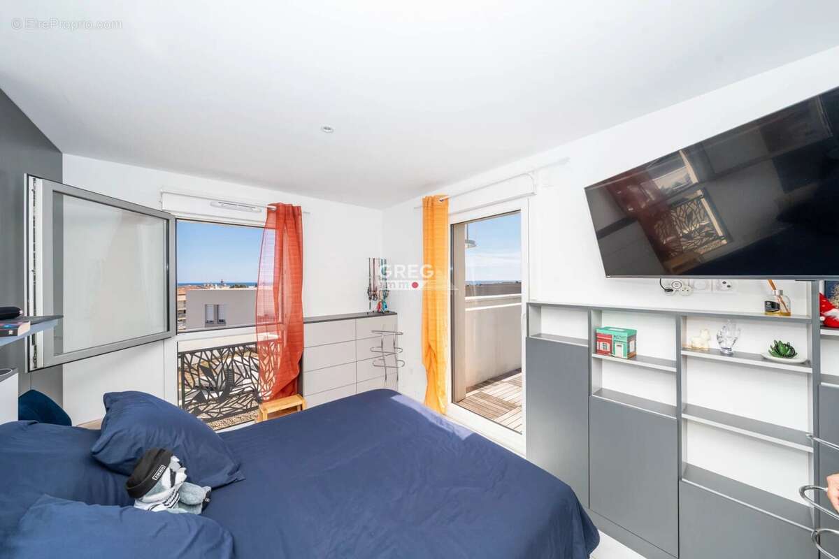 Appartement à SAINT-LAURENT-DU-VAR