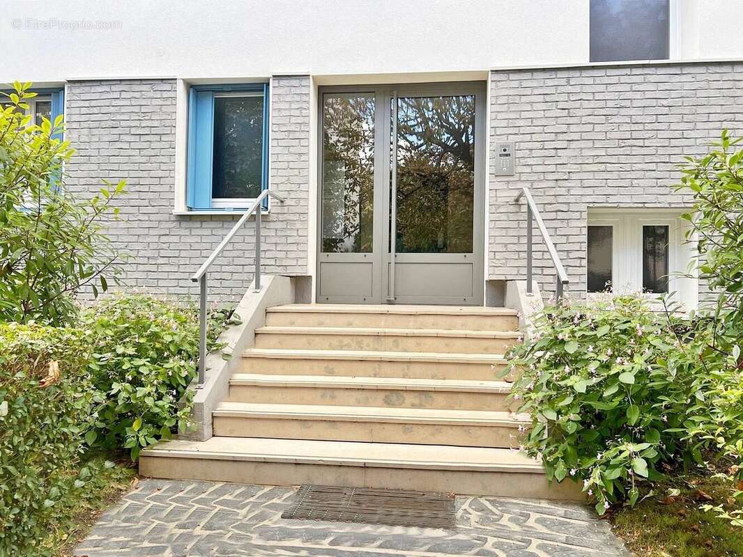 Appartement à SAINT-MAUR-DES-FOSSES