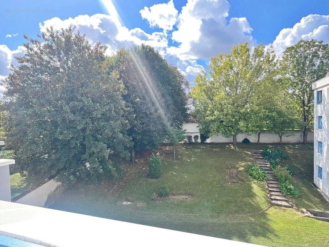 Appartement à SAINT-MAUR-DES-FOSSES