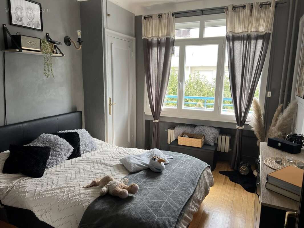 Appartement à SAINT-ETIENNE