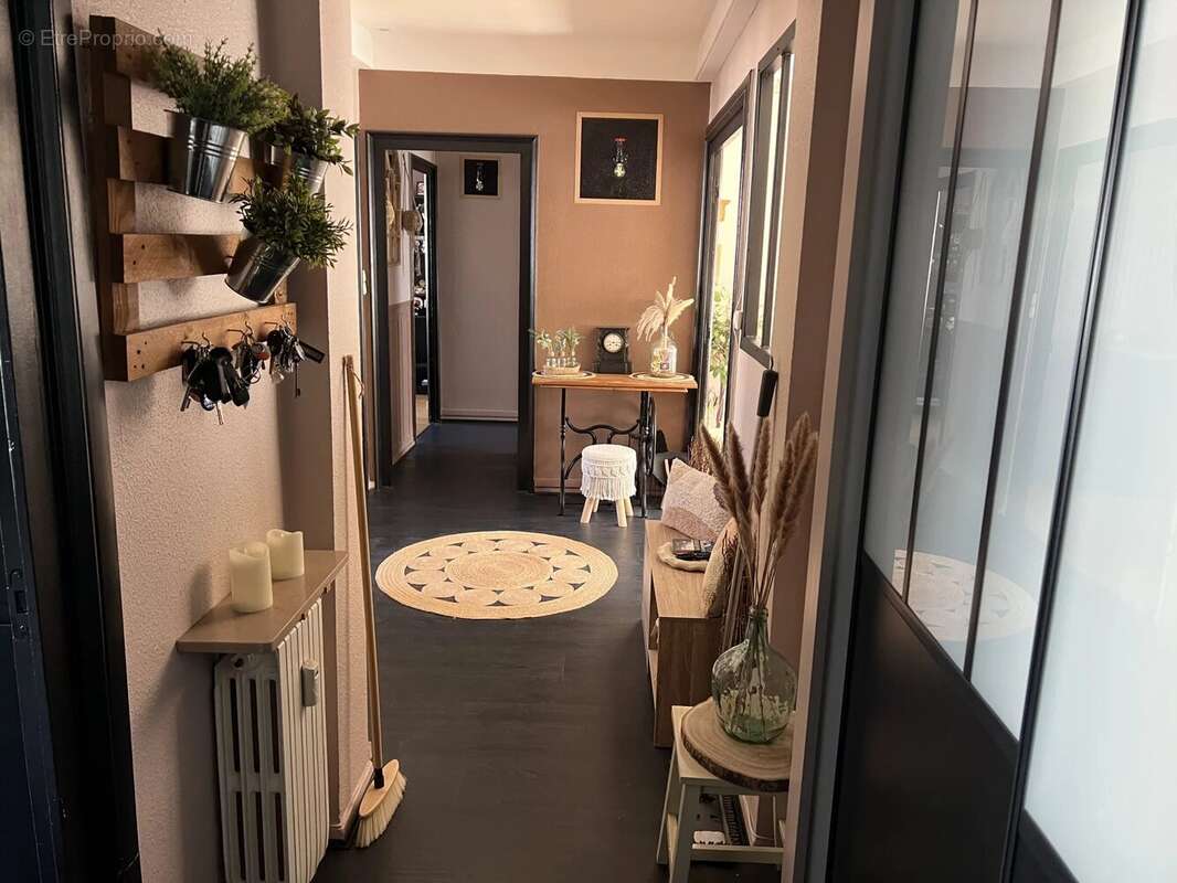 Appartement à SAINT-ETIENNE