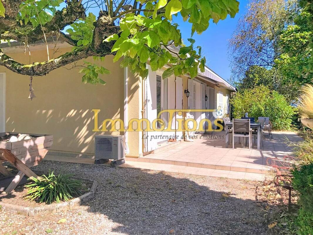 Maison à SAINT-LATTIER