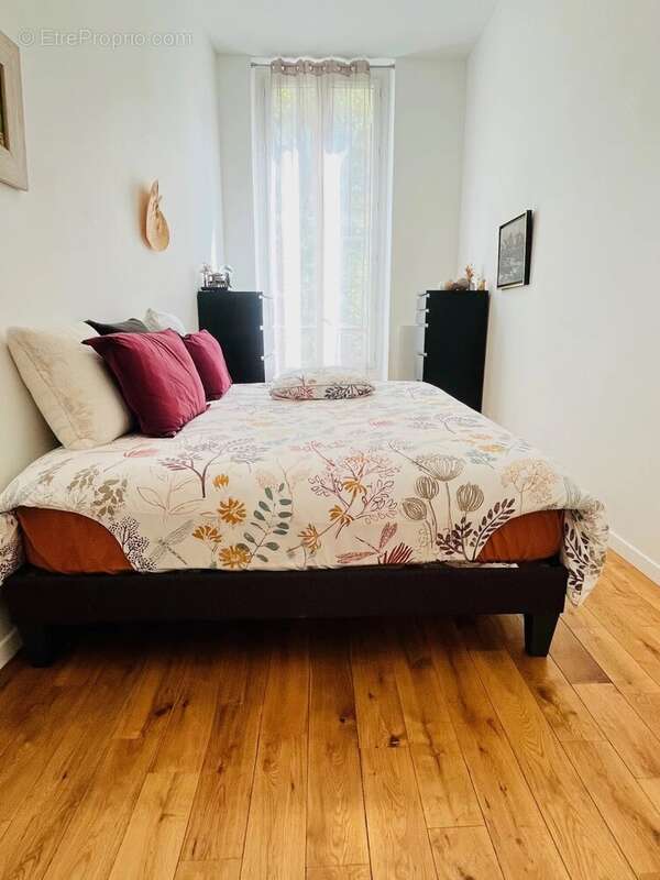 Appartement à MARSEILLE-1E