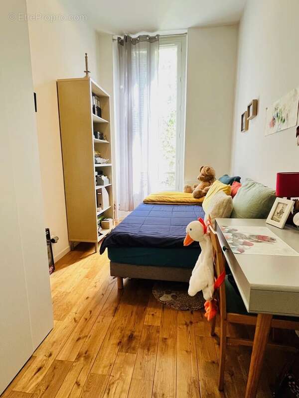 Appartement à MARSEILLE-1E