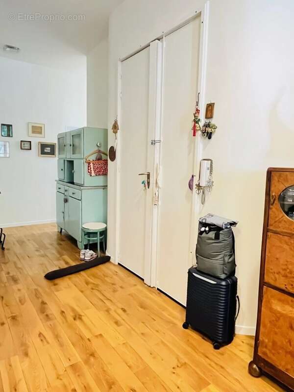 Appartement à MARSEILLE-1E